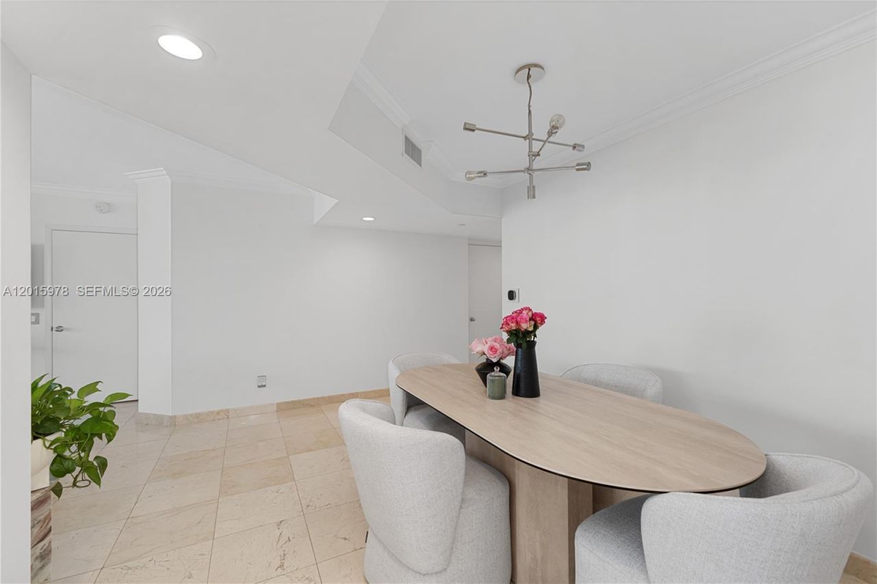 21055 Yacht Club Dr , Unit 1707, Aventura, FL 33180 Photo