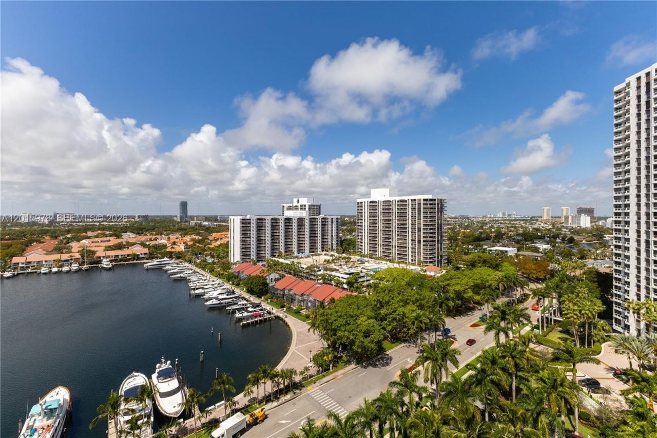 21055 Yacht Club Dr , Unit 1707, Aventura, FL 33180 Photo