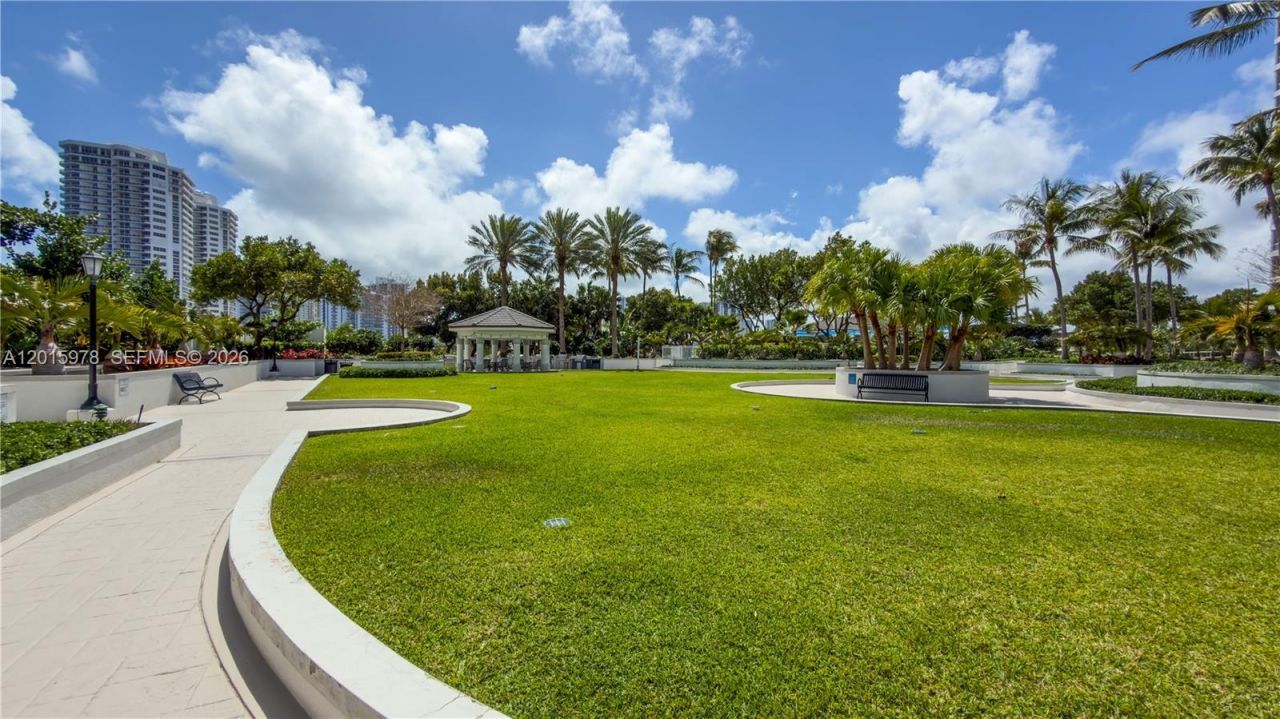 21055 Yacht Club Dr , Unit 1707, Aventura, FL 33180 Photo
