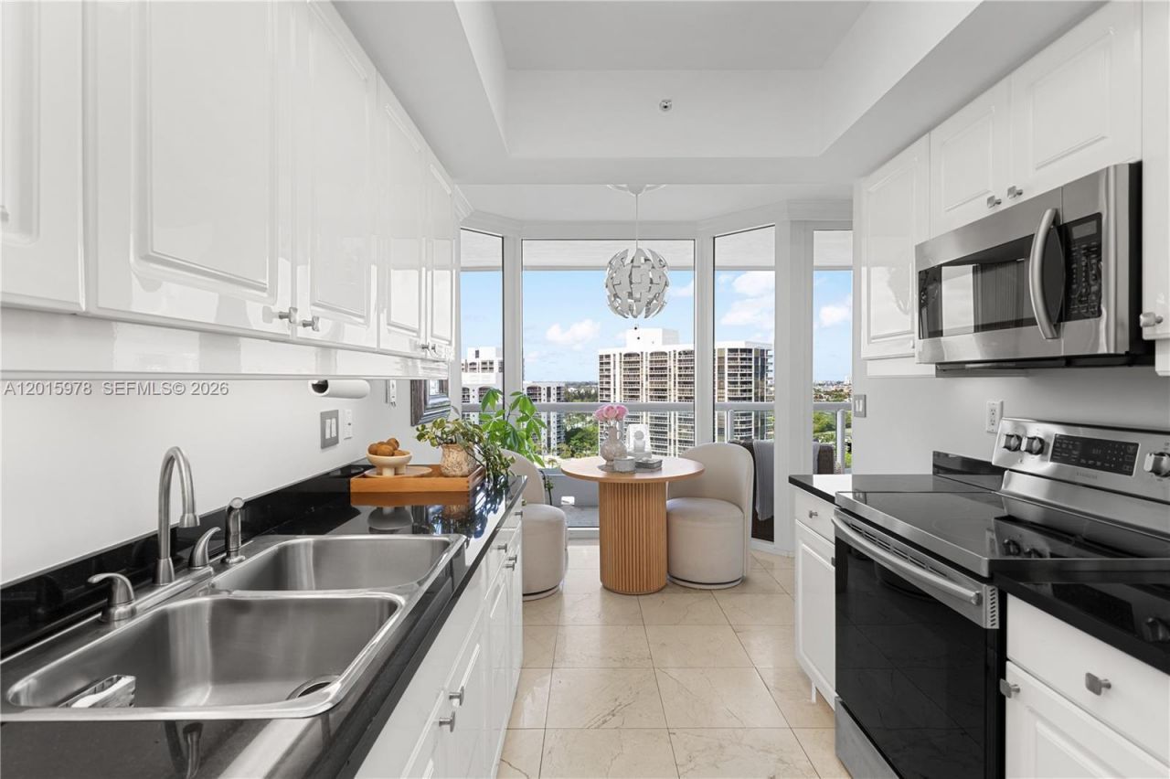 21055 Yacht Club Dr , Unit 1707, Aventura, FL 33180 Photo