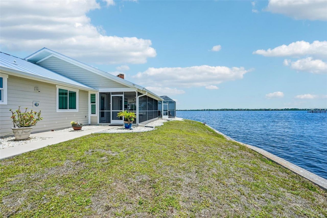 3072 Mauck Terrace , Port Charlotte, FL 33981 Photo
