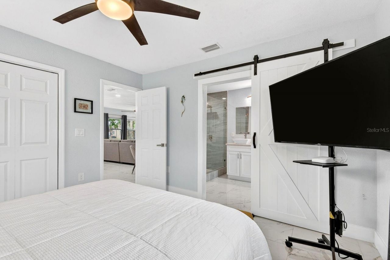 916 Pattison Avenue , Sarasota, FL 34237 Photo