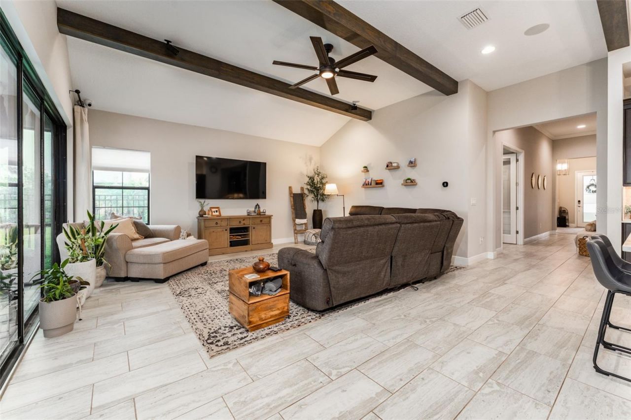 14610 Red Castle Ave, Lithia, FL 33547 Photo
