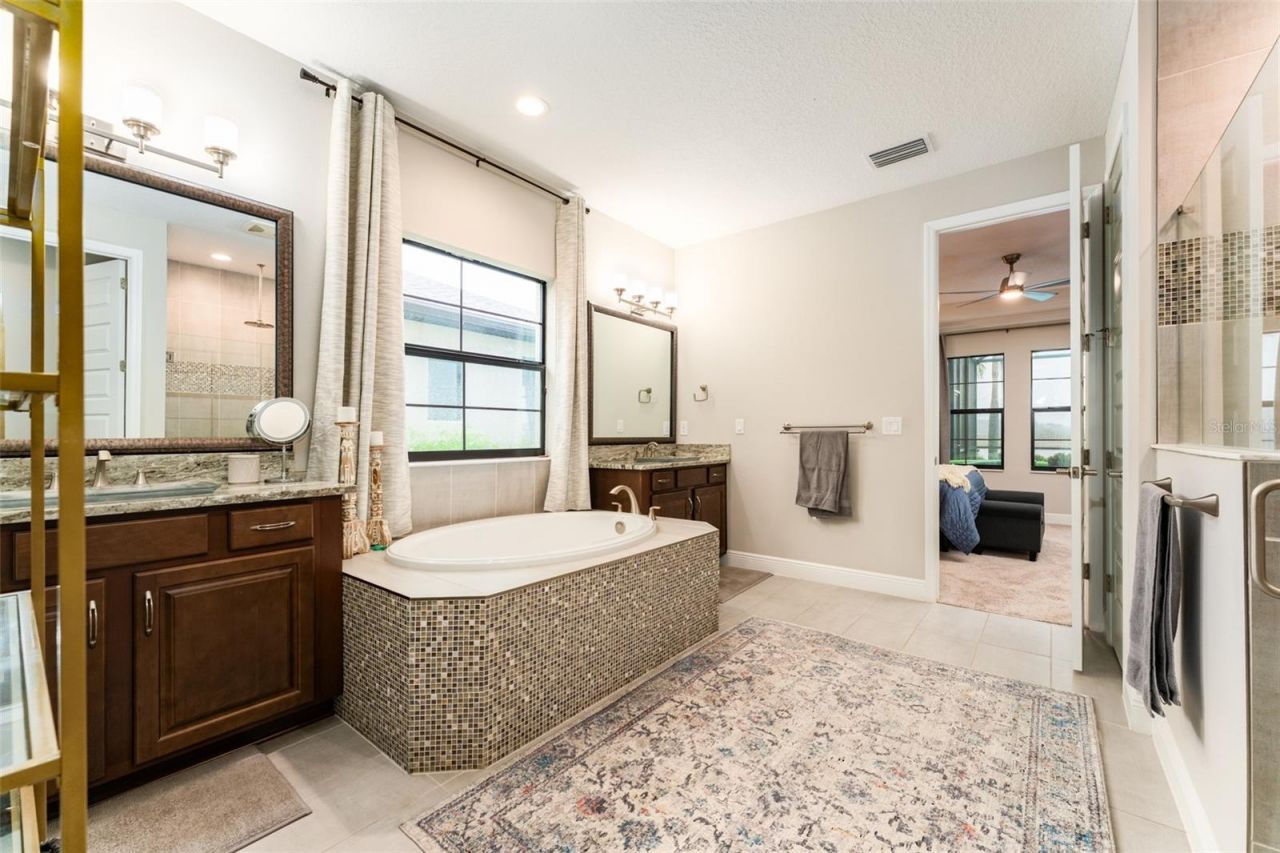 14610 Red Castle Ave, Lithia, FL 33547 Photo