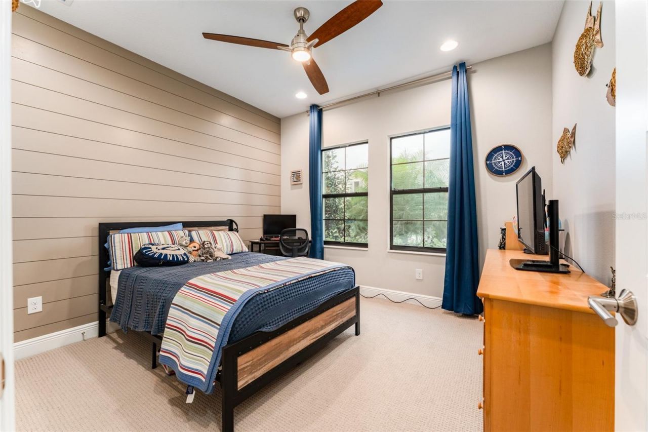 14610 Red Castle Ave, Lithia, FL 33547 Photo