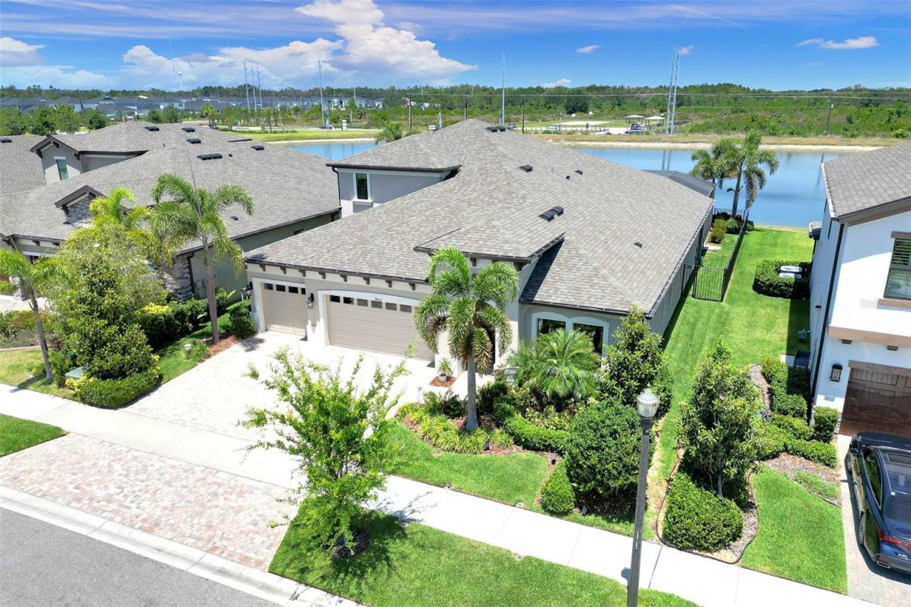 14610 Red Castle Ave, Lithia, FL 33547 Photo