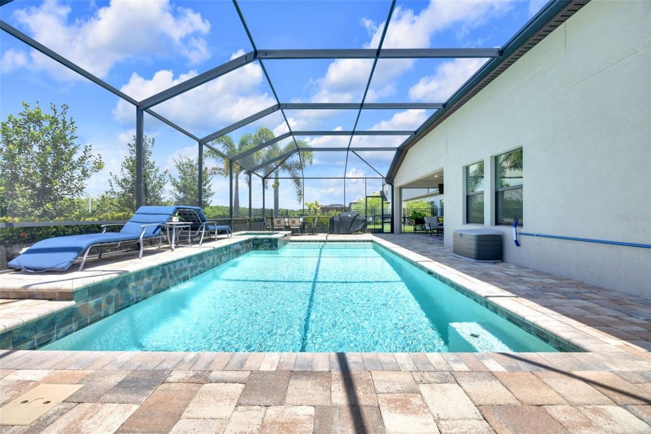 14610 Red Castle Ave, Lithia, FL 33547 Photo