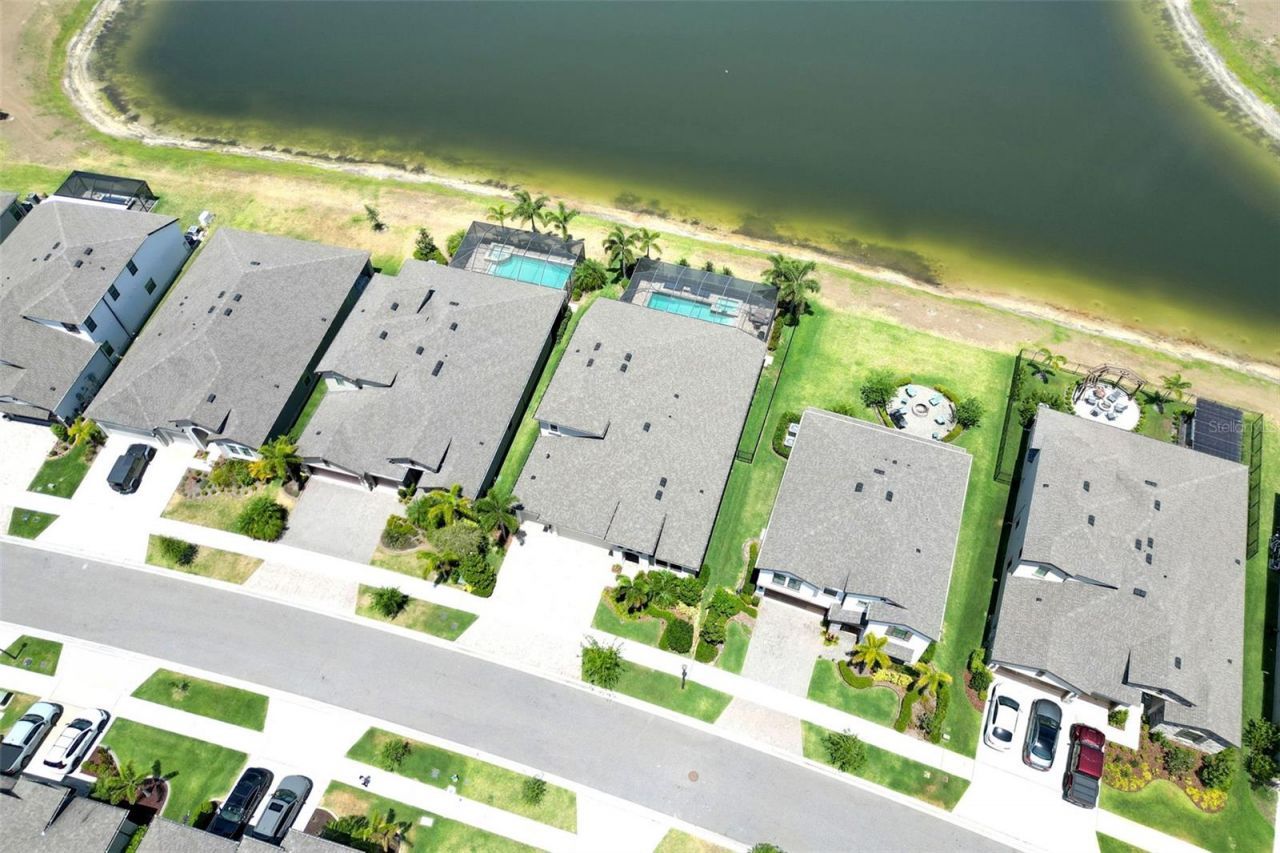 14610 Red Castle Ave, Lithia, FL 33547 Photo
