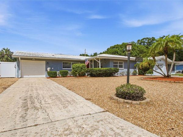 2337 BLACK OAK LANE , CLEARWATER, FL 33763