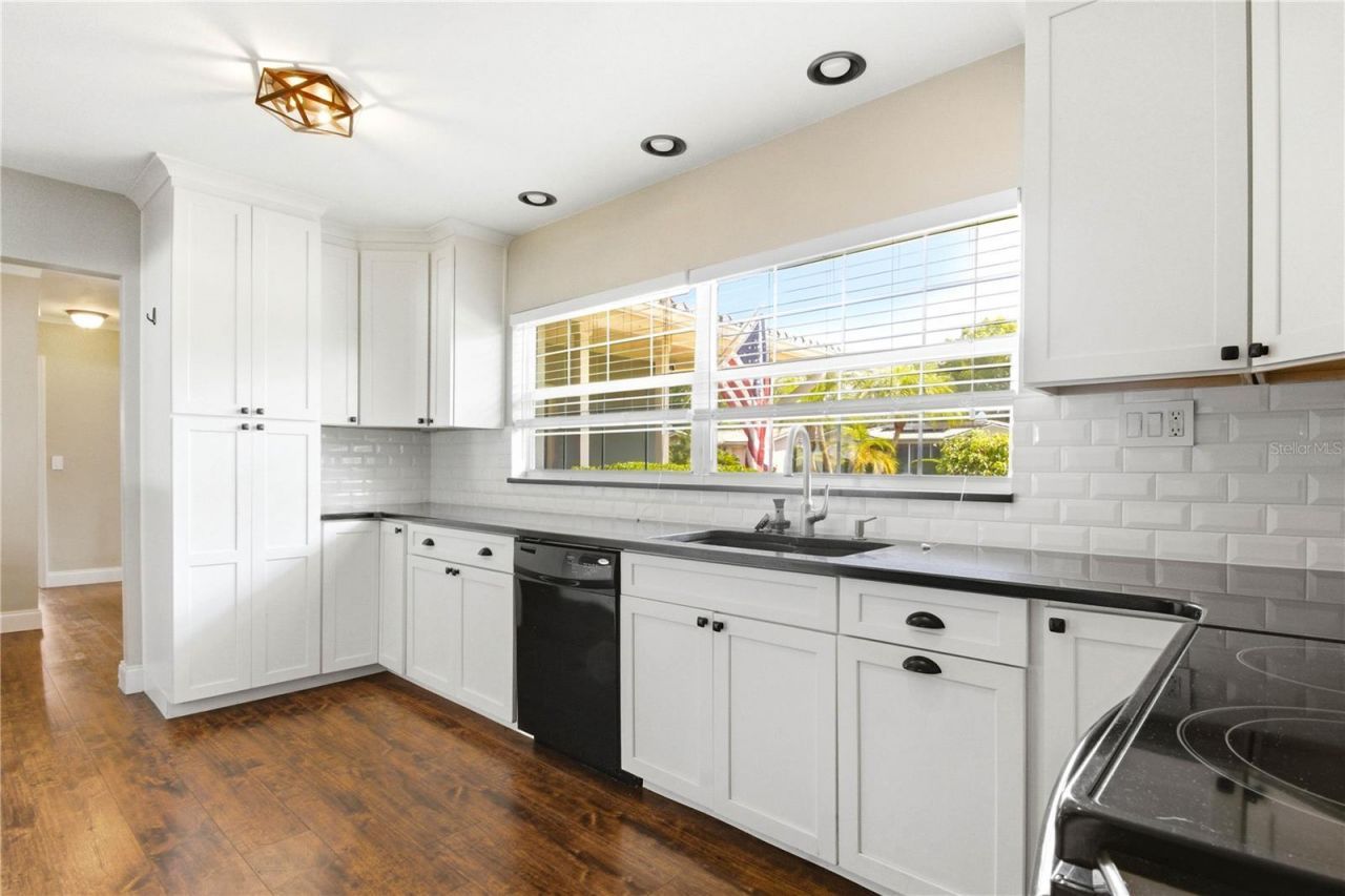 2337 Black Oak Lane , Clearwater, FL 33763 Photo