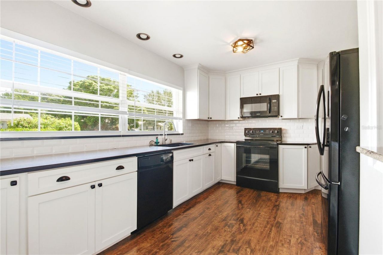 2337 Black Oak Lane , Clearwater, FL 33763 Photo