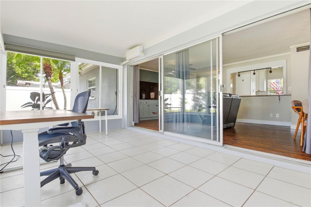 2337 Black Oak Lane , Clearwater, FL 33763 Photo