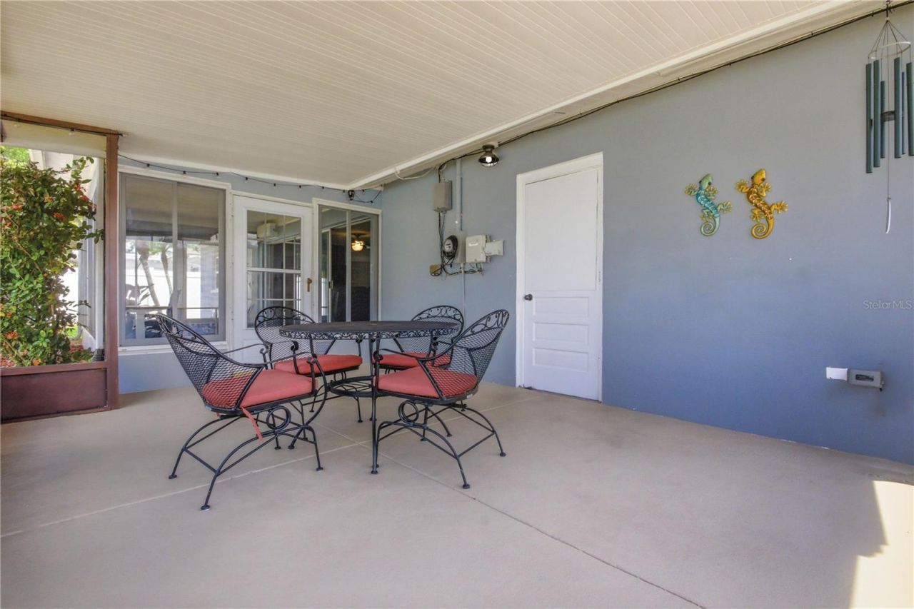 2337 Black Oak Lane , Clearwater, FL 33763 Photo