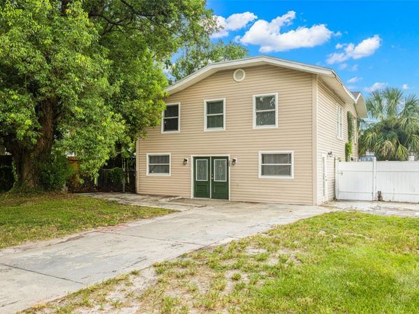 305 E HANNA AVENUE, TAMPA, FL 33604