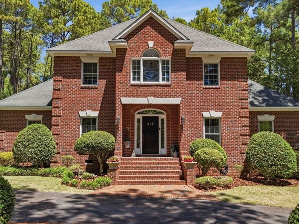 216 Plantation Drive, Southern Pines, NC 28387