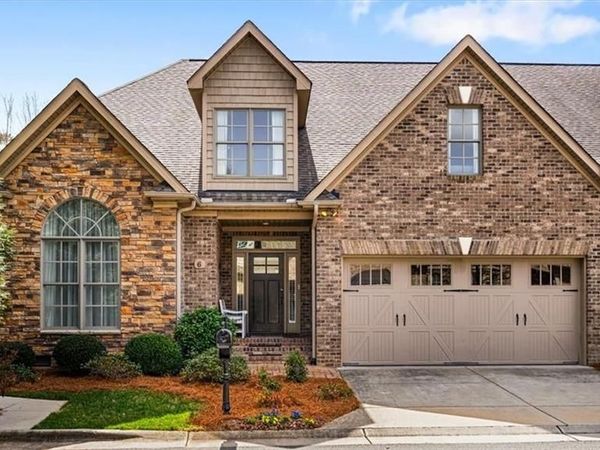 6 Blakeney Place , Greensboro, NC 27408
