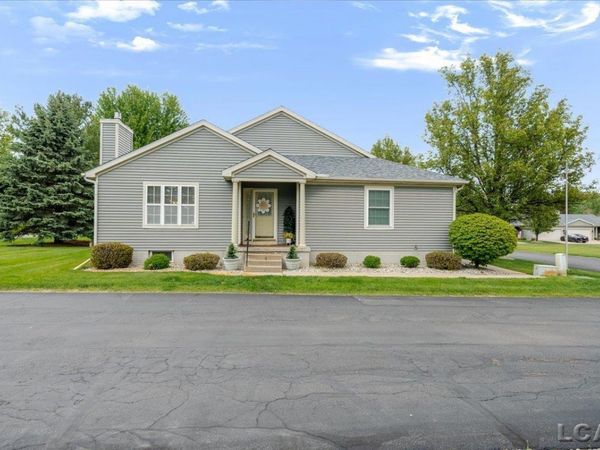 2498 Chesapeake , Adrian, MI 49221