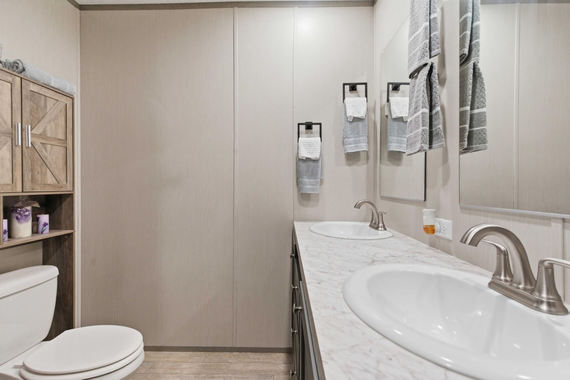 1207 Edmonds Way Photo 36