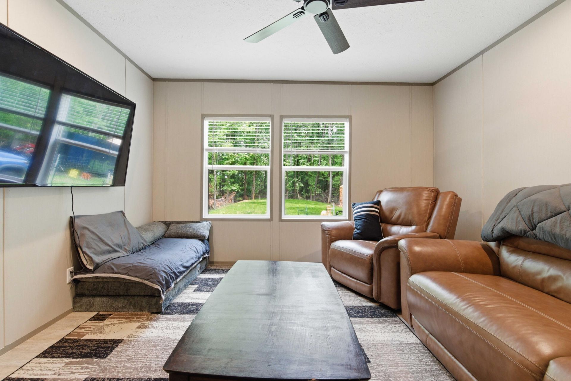 1207 Edmonds Way Photo 39