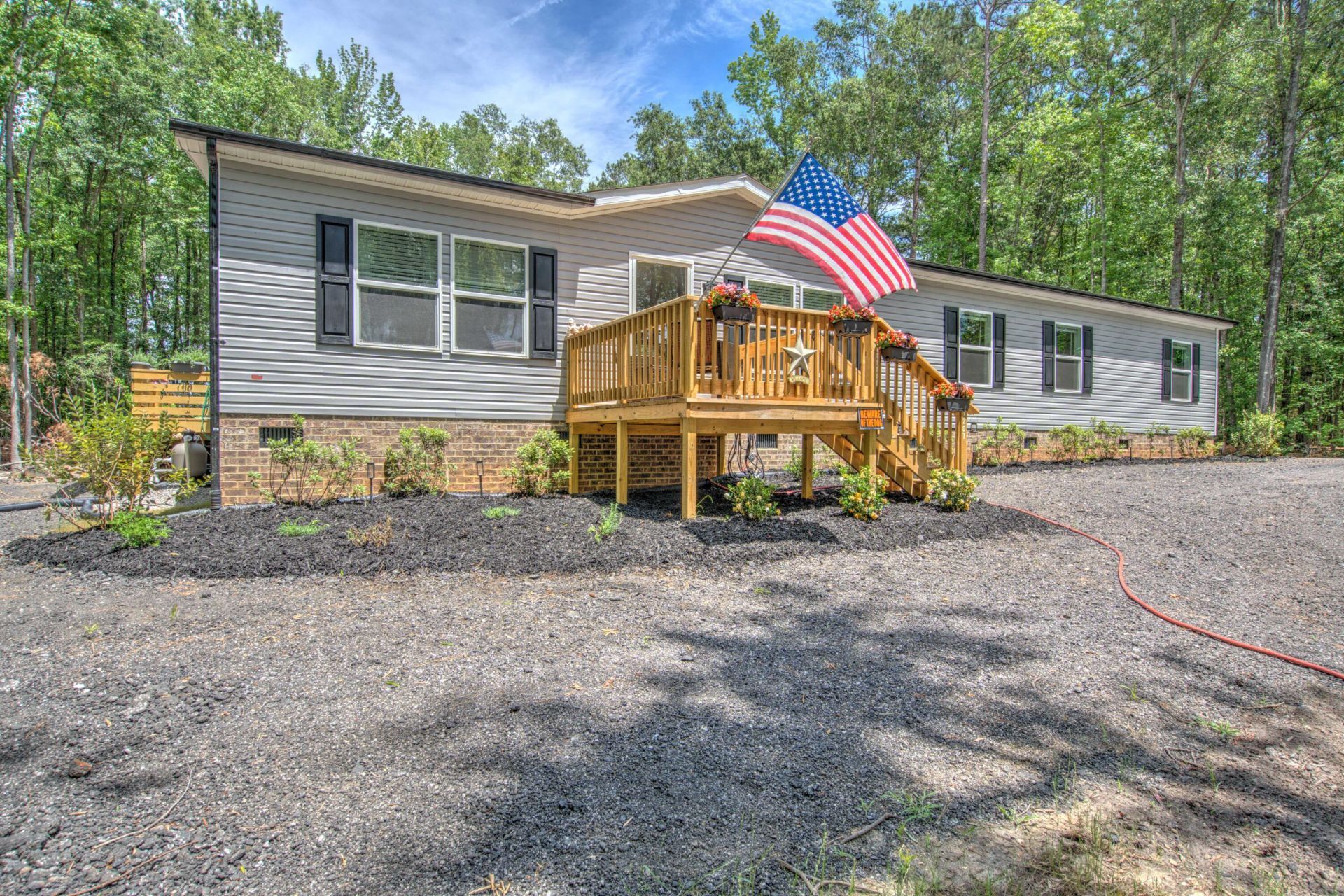 1207 Edmonds Way Photo 4