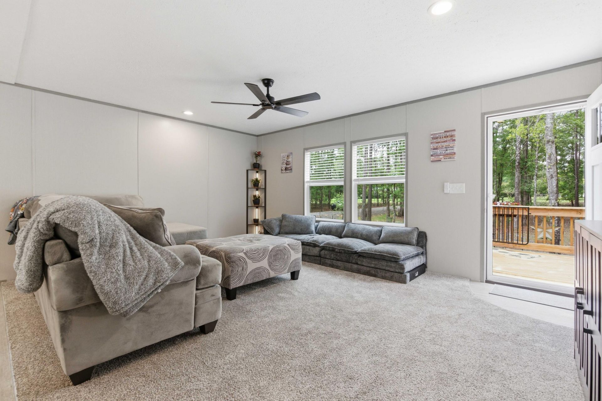 1207 Edmonds Way Photo 9