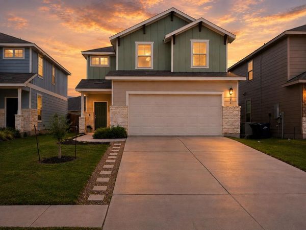 33 Snowy Plover LN, Leander, TX 78641