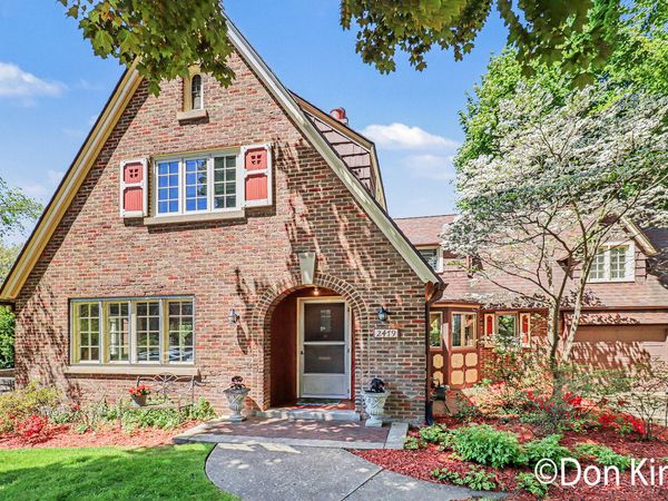 2479 Coit Avenue NE, Grand Rapids, MI 49505