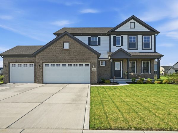 13062 111th Avenue , Dyer, IN 46311