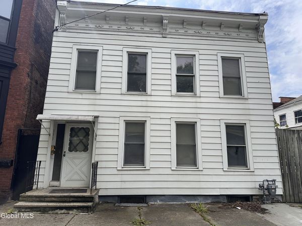 393 3rd Street, Troy, NY 12180
