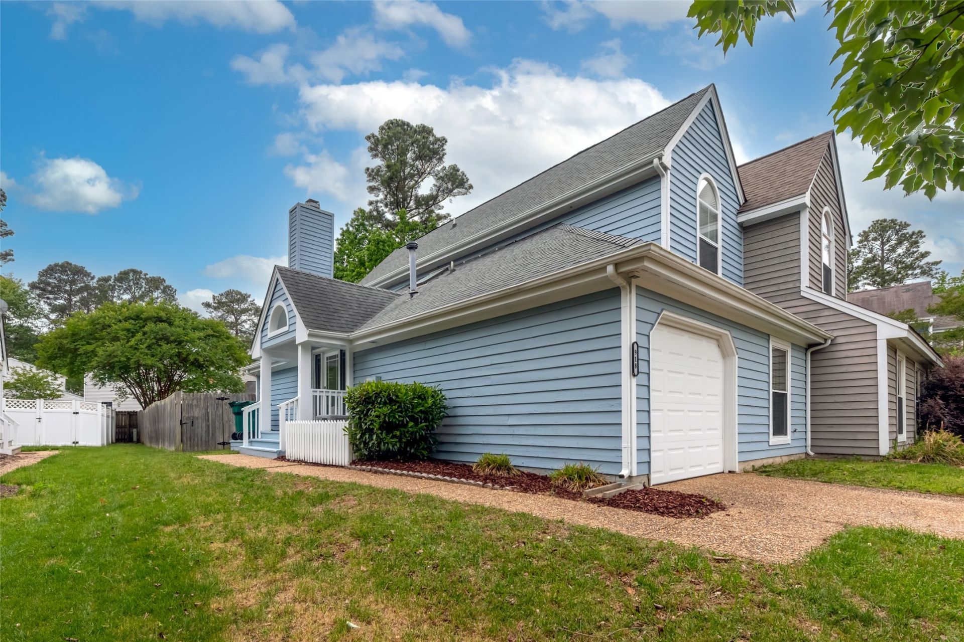 918 Woodcreek Drive, Newport News, VA 23608 Main Photo