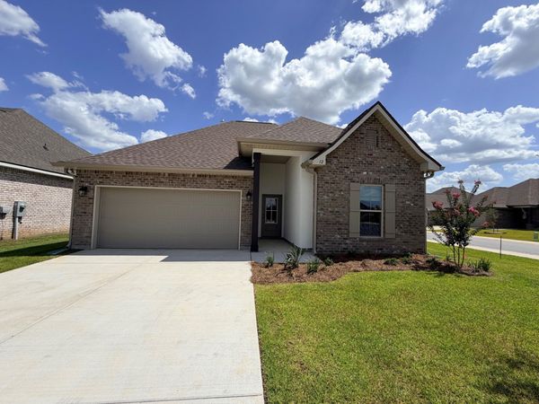12 Hydrangea Boulevard, Freeport, FL 32439