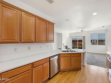 469 N Sand Crane Circle, Sparks, NV 89436 Photo