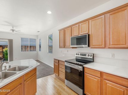 469 N Sand Crane Circle, Sparks, NV 89436 Photo