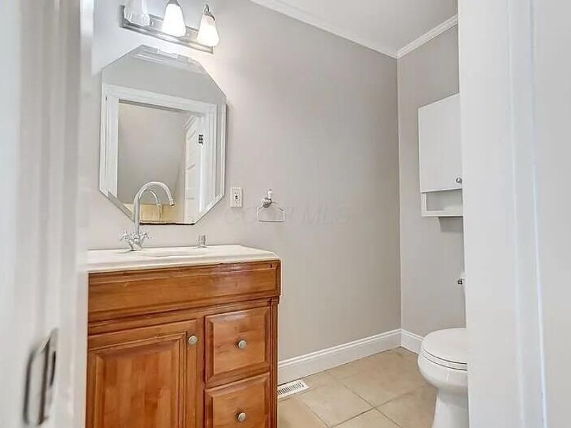 94 N Oakley Avenue, Columbus, OH 43204 Photo 7