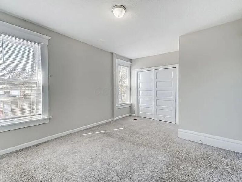 94 N Oakley Avenue, Columbus, OH 43204 Photo 9