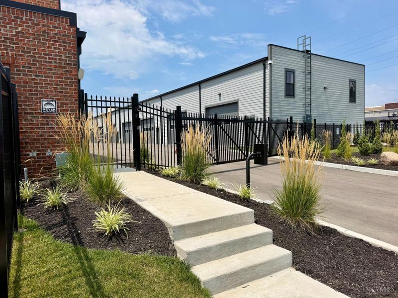 4477 Thirty Fourth Avenue, Unit 21, Cincinnati, OH 45209 Photo 3