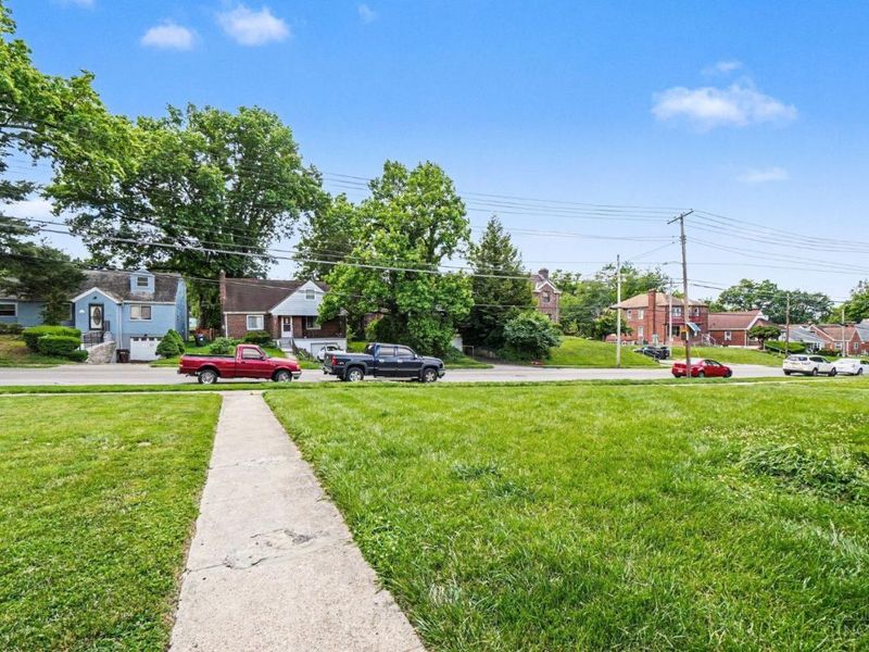 2370 Losantiville Avenue, Cincinnati, OH 45237 Photo 32