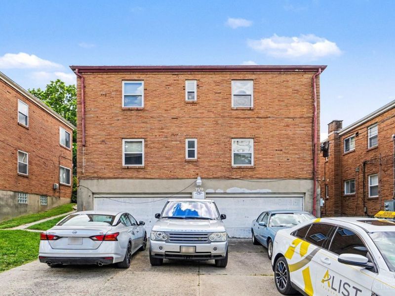 2370 Losantiville Avenue, Cincinnati, OH 45237 Photo 4