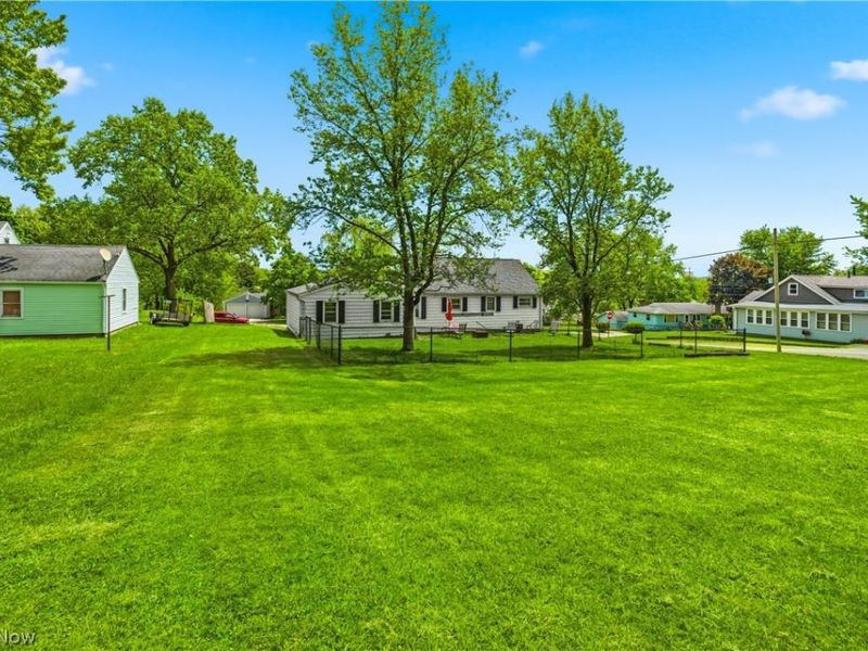 201 Menegay Road, Louisville, OH 44641 Photo 15