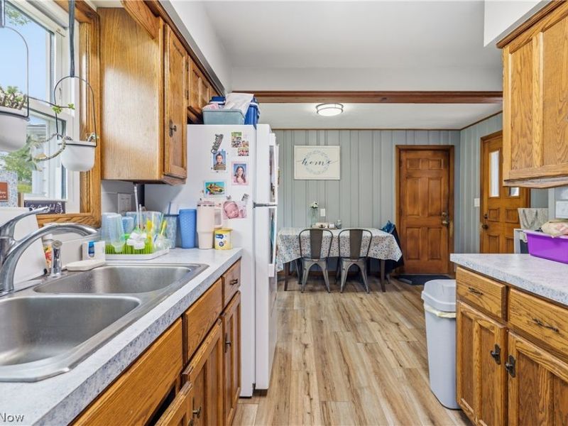 201 Menegay Road, Louisville, OH 44641 Photo 3