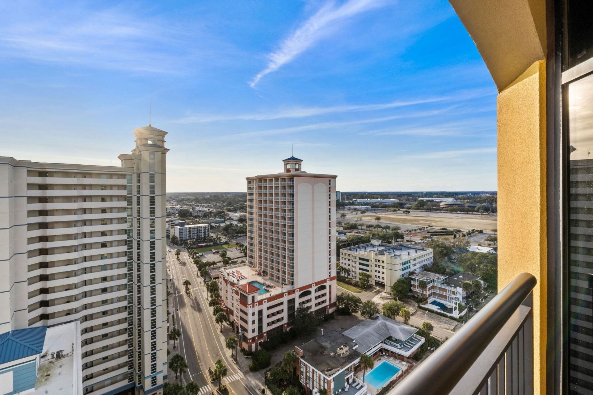 2600 N Ocean Blvd.  Photo 32