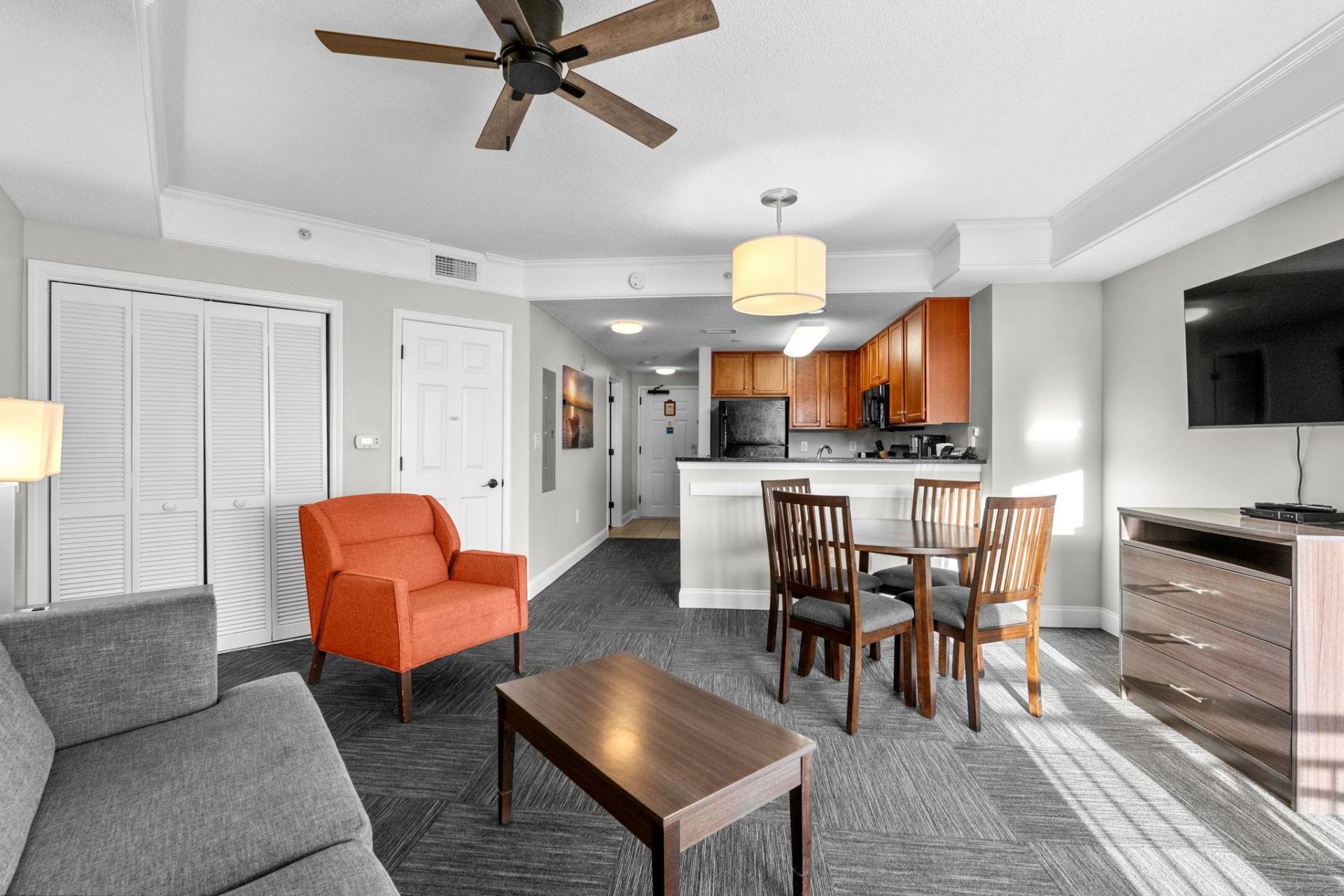 2600 N Ocean Blvd.  Photo 8
