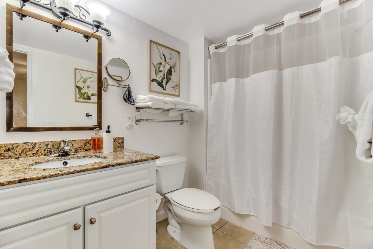 1819 N Ocean Blvd. Photo 24