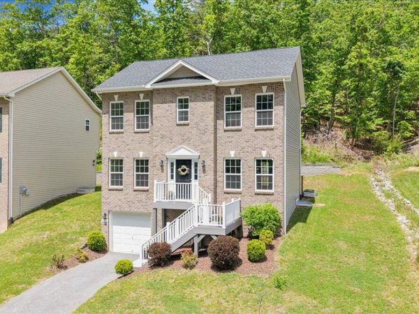 4362 William CT , Roanoke, VA 24018