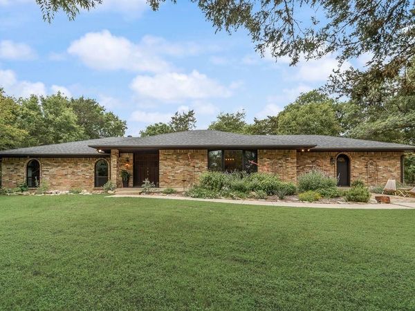710 Bow Creek Court, Duncanville, TX 75116