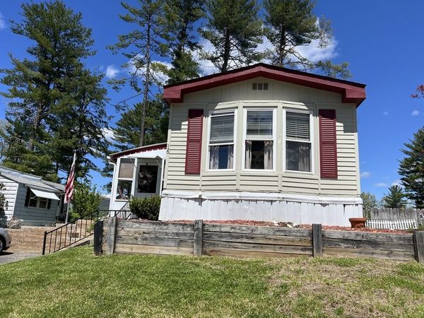 16 Fair Lane, Westfield, MA 01085