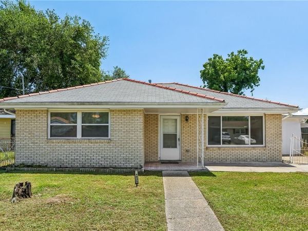 4835 GABRIEL Drive , New Orleans, LA 70127