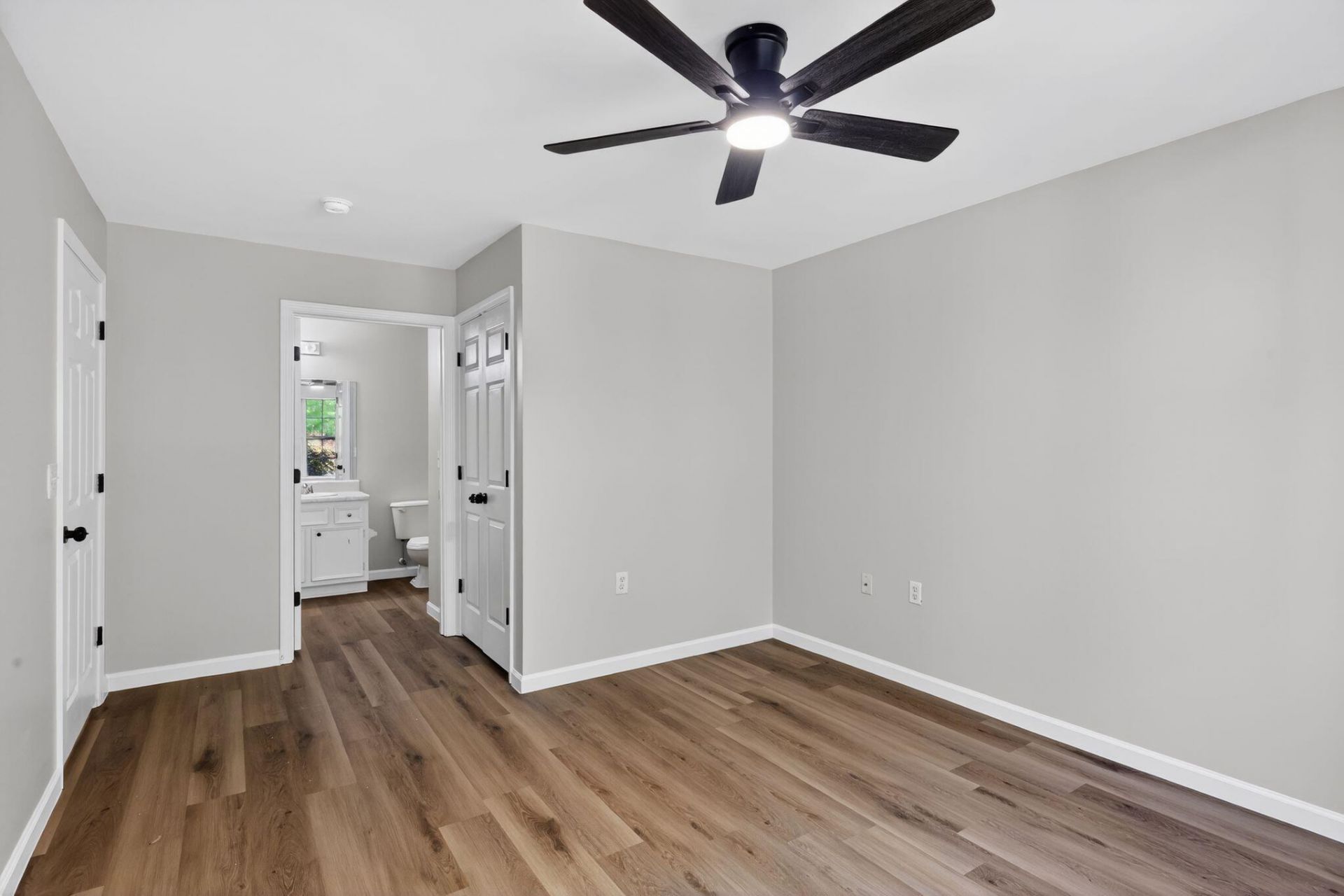 50 Pebble Beach Cove Photo 20