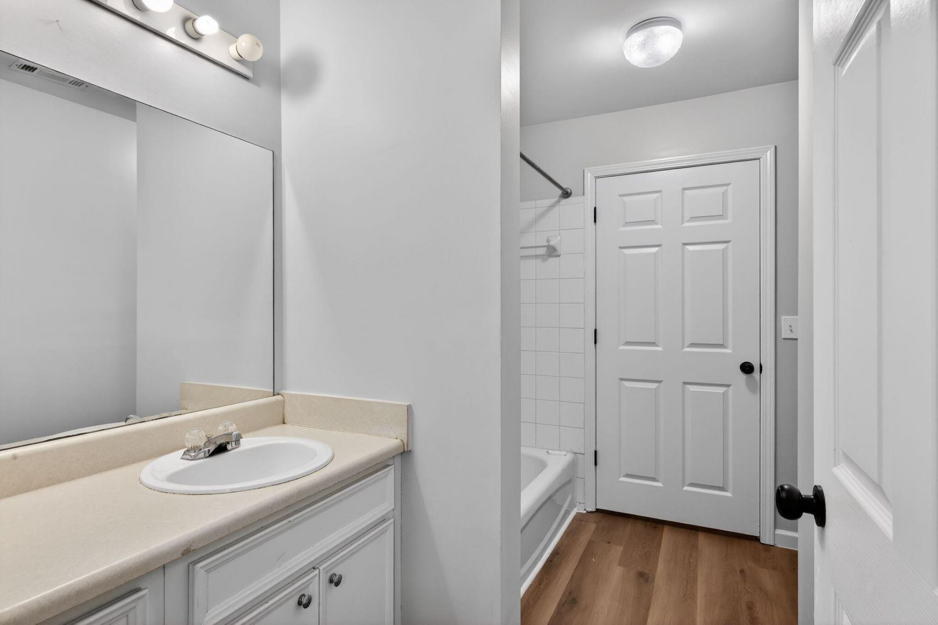 50 Pebble Beach Cove Photo 28