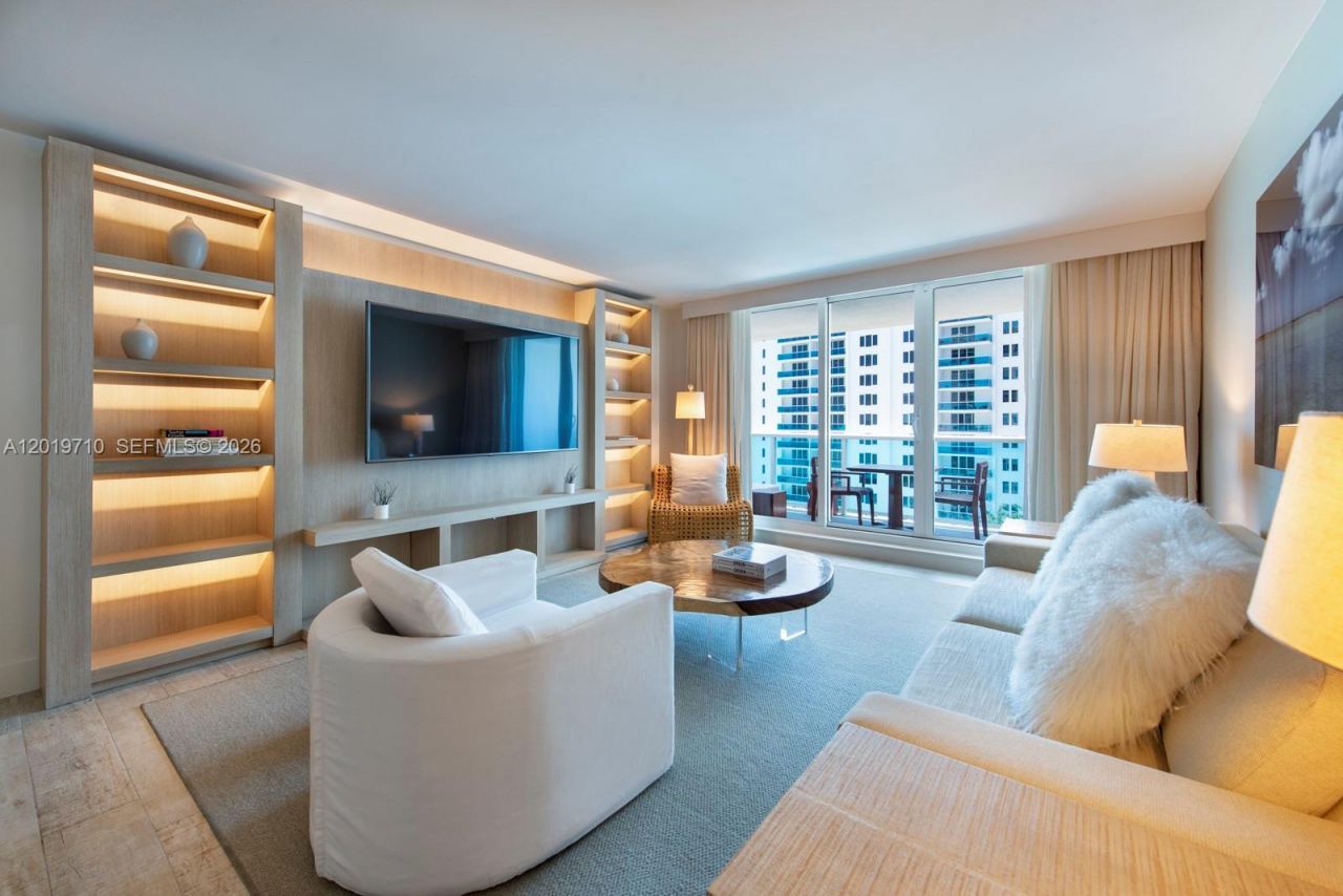 102 24th St , Unit 1012, Miami Beach, FL 33139 Photo